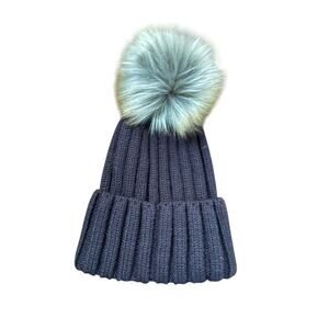 Aritzia Sunday's Best Cable Knit Beanie Espresso Brown Faux Fur Pom